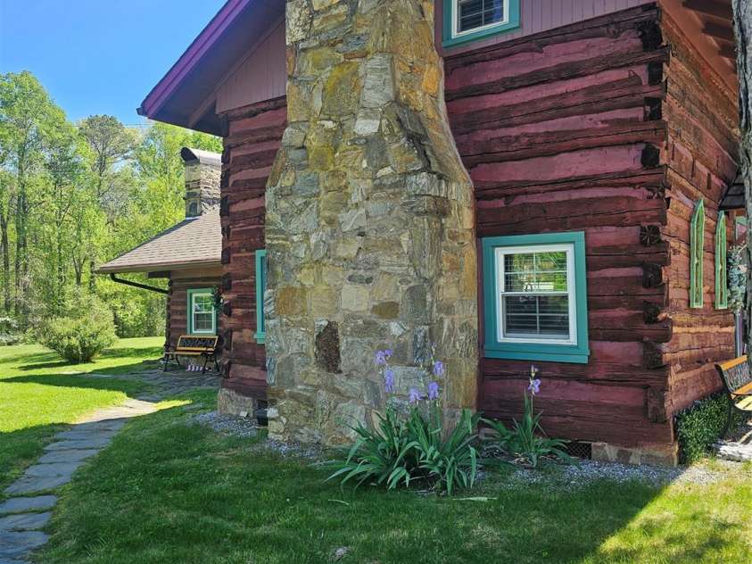 1104 old HWY 60 Highway, Wilkesboro, NC 28697.  MLS# CAR4176277, YatesRealty ID 6134. 