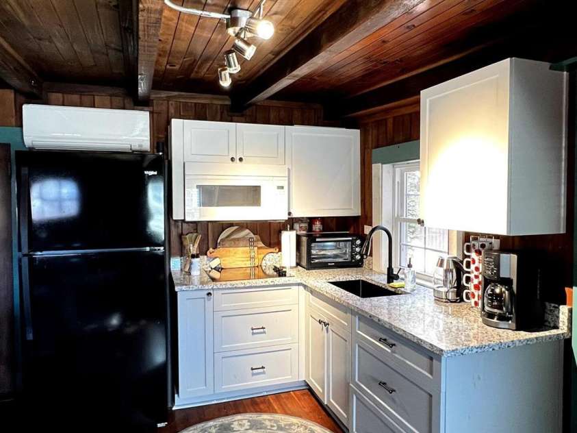 1104 old HWY 60 Highway, Wilkesboro, NC 28697.  MLS# CAR4176277, YatesRealty ID 6134. 