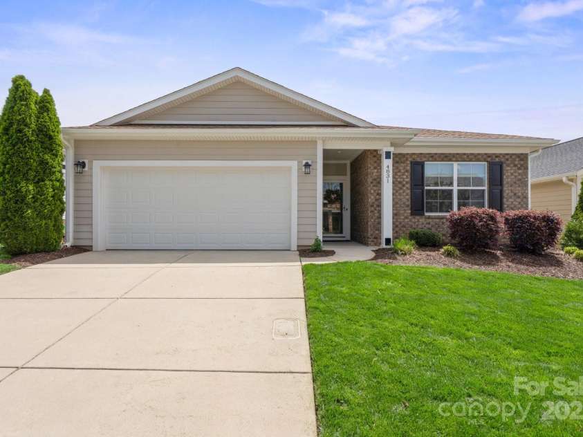 4831 Looking Glass Trail, Denver, NC 28037.  MLS# CAR4246392, YatesRealty ID 6134. 