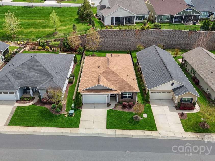 4831 Looking Glass Trail, Denver, NC 28037.  MLS# CAR4246392, YatesRealty ID 6134. 