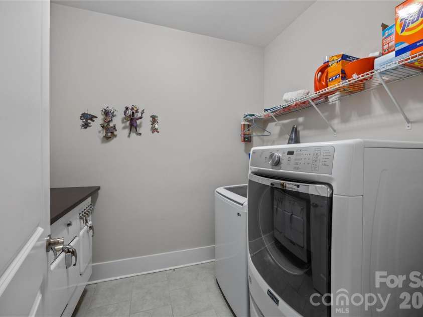 173 Canada Drive, Statesville, NC 28677.  MLS# CAR4355637, YatesRealty ID 6135. 