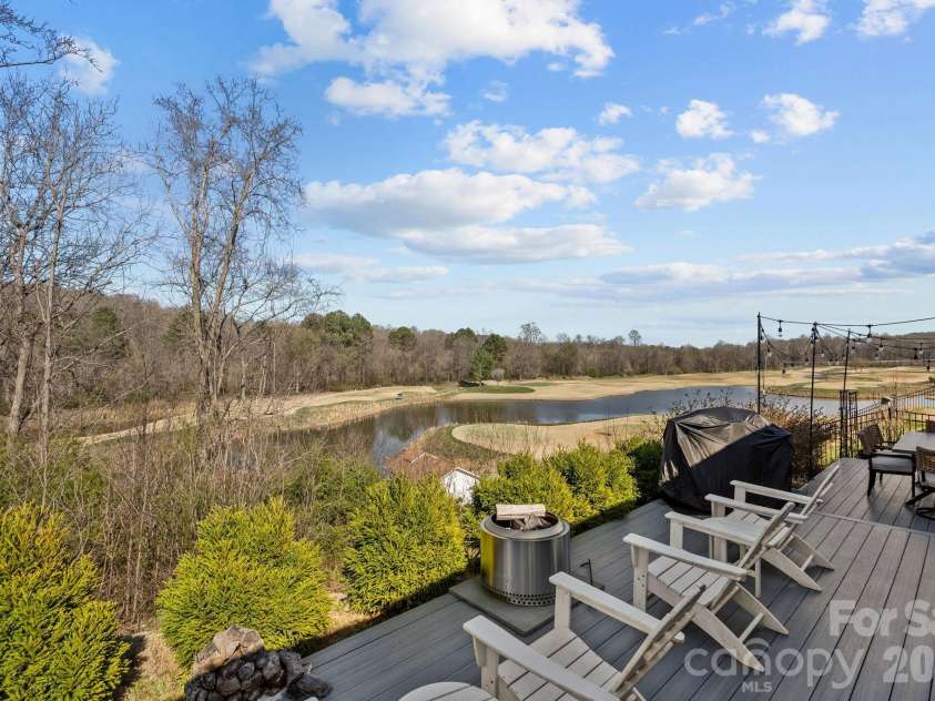 173 Canada Drive, Statesville, NC 28677.  MLS# CAR4355637, YatesRealty ID 6135. 