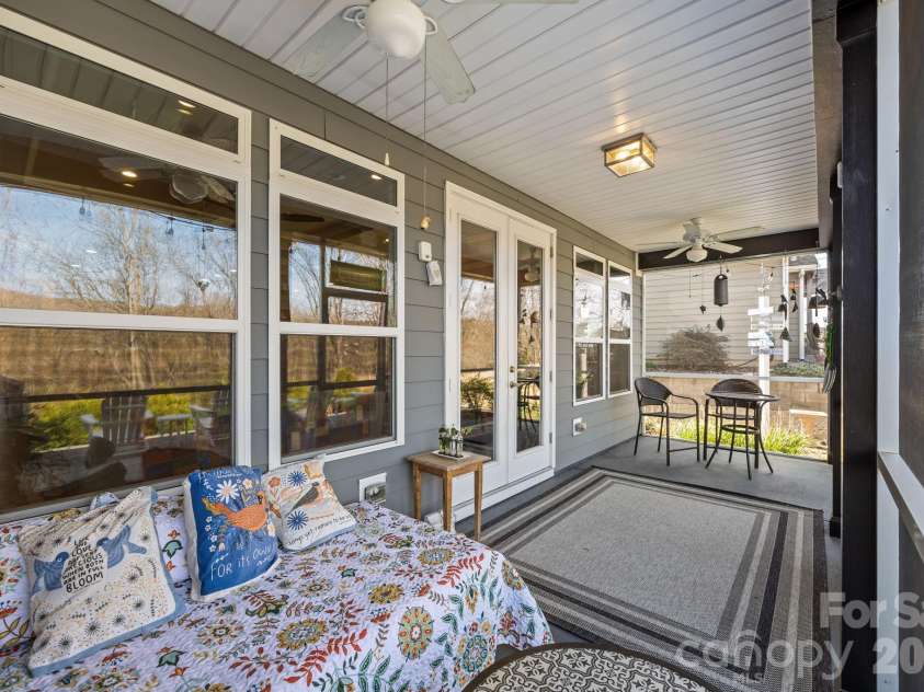 173 Canada Drive, Statesville, NC 28677.  MLS# CAR4355637, YatesRealty ID 6135. 