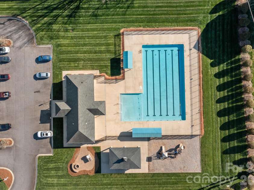 173 Canada Drive, Statesville, NC 28677.  MLS# CAR4355637, YatesRealty ID 6135. 