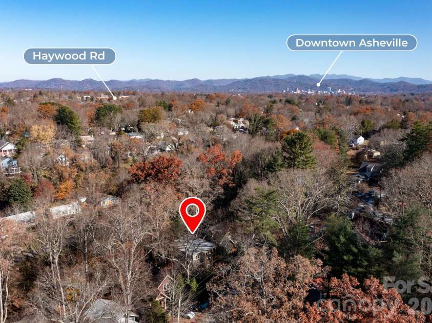 59 Morningside Drive, Asheville, NC 28806.  MLS# CAR4351304, YatesRealty ID 6136. Walkable to downtown West Asheville