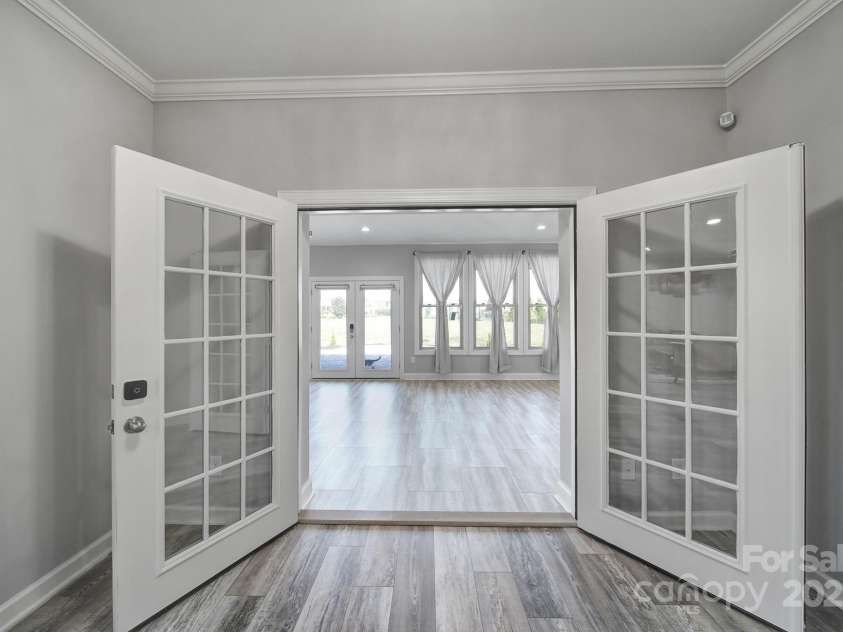 610 Blaise Court, Matthews, NC 28104.  MLS# CAR4243862, YatesRealty ID 6137. 