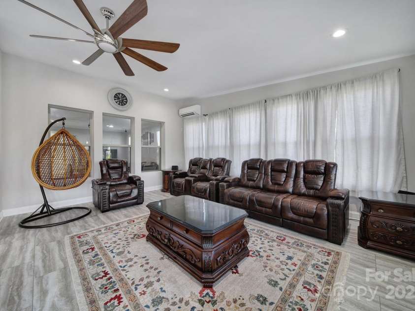 610 Blaise Court, Matthews, NC 28104.  MLS# CAR4243862, YatesRealty ID 6137. 