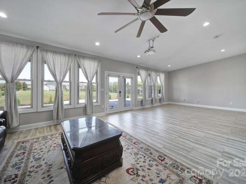 610 Blaise Court, Matthews, NC 28104.  MLS# CAR4243862, YatesRealty ID 6137. 