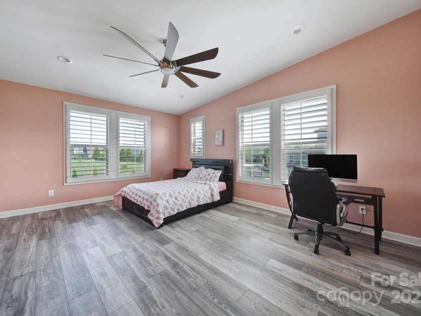 610 Blaise Court, Matthews, NC 28104.  MLS# CAR4243862, YatesRealty ID 6137. 