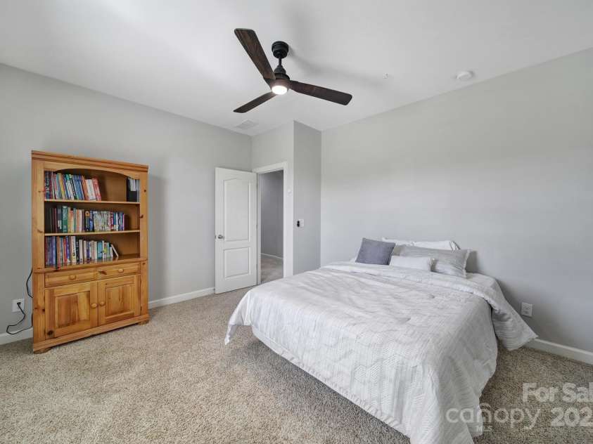 610 Blaise Court, Matthews, NC 28104.  MLS# CAR4243862, YatesRealty ID 6137. 