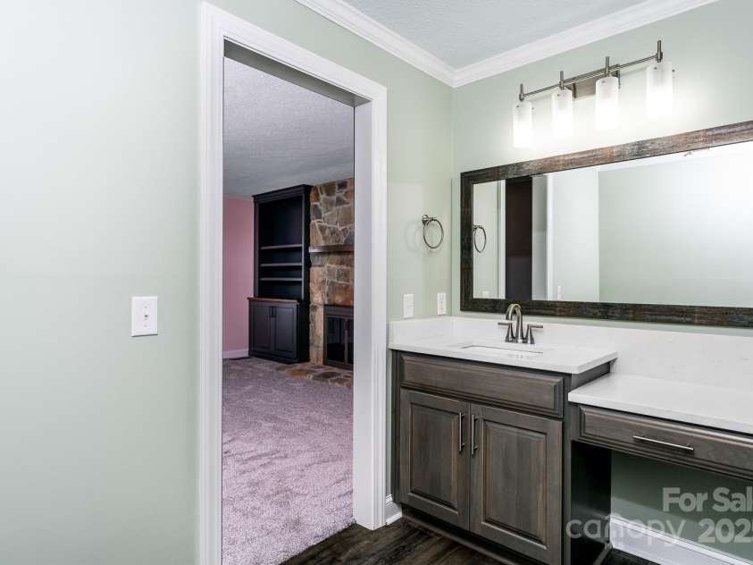 150 Squirrel Corn Lane, Sugar Mountain, NC 28604.  MLS# CAR4247391, YatesRealty ID 6138. 