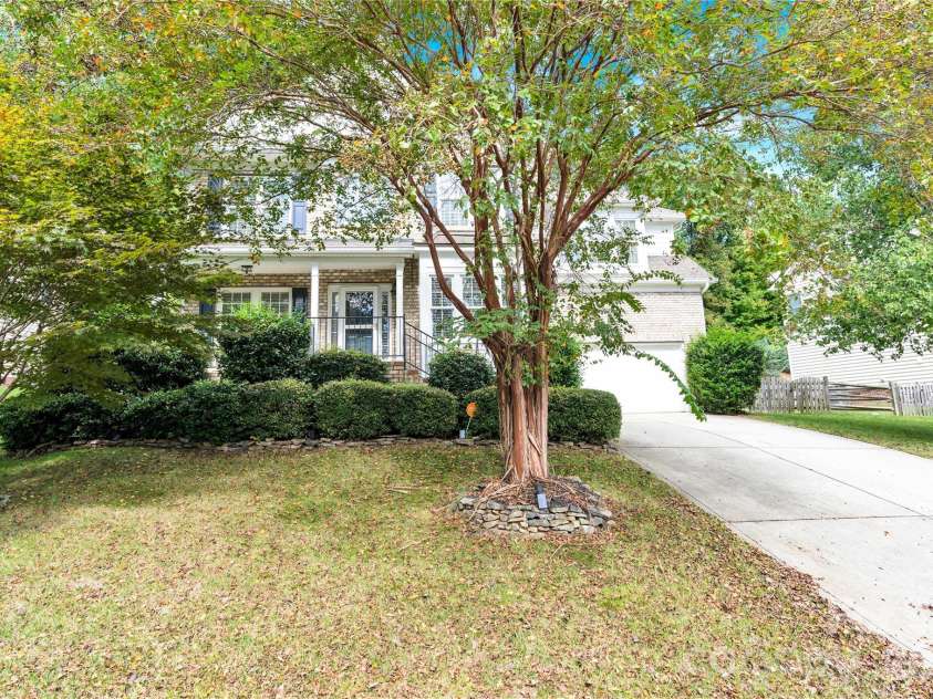 2055 Solway Lane, Charlotte, NC 28269.  MLS# CAR4307419, YatesRealty ID 6138. 