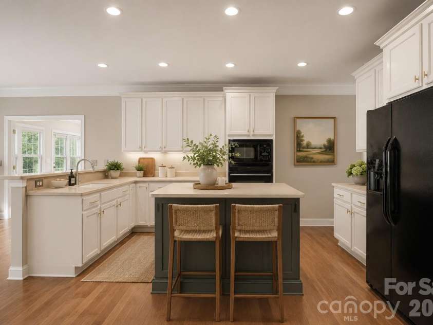 2055 Solway Lane, Charlotte, NC 28269.  MLS# CAR4307419, YatesRealty ID 6138. 