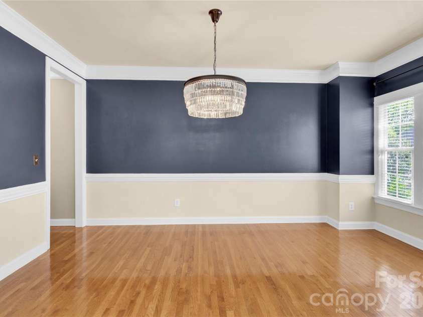 2055 Solway Lane, Charlotte, NC 28269.  MLS# CAR4307419, YatesRealty ID 6138. Dining Room