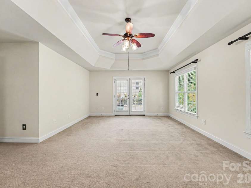 2055 Solway Lane, Charlotte, NC 28269.  MLS# CAR4307419, YatesRealty ID 6138. Primary Bedroom