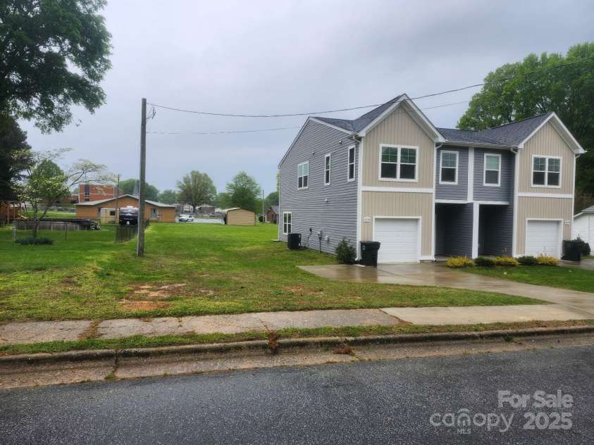 405 Mulberry Street, Cherryville, NC 28021.  MLS# CAR4247167, YatesRealty ID 6139. Front left of property