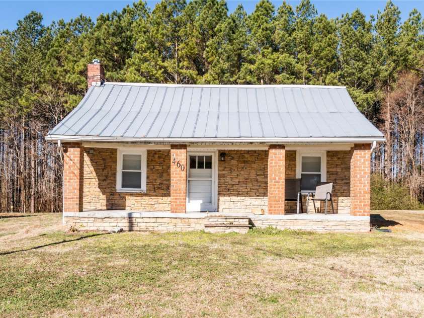 470 & 460 Moose Road, Mount Pleasant, NC 28124.  MLS# CAR4346146, YatesRealty ID 6139. Guest House