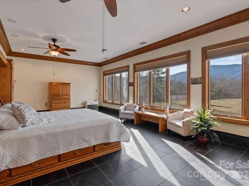 151 Pine Ridge Road, Burnsville, NC 28714.  MLS# CAR4217330, YatesRealty ID 614. 