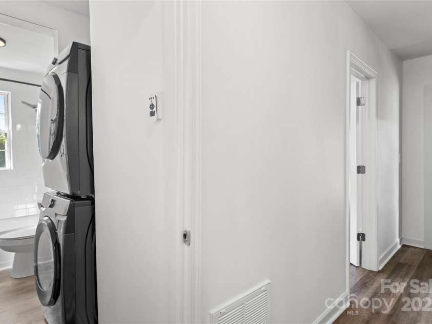 270 Northwood Drive, Elkin, NC 28621.  MLS# CAR4306930, YatesRealty ID 614. 