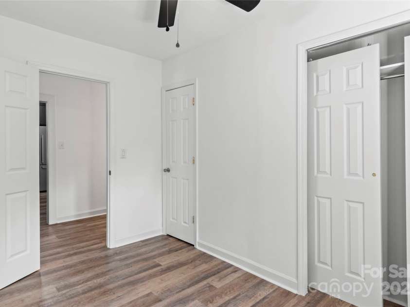 270 Northwood Drive, Elkin, NC 28621.  MLS# CAR4306930, YatesRealty ID 614. 