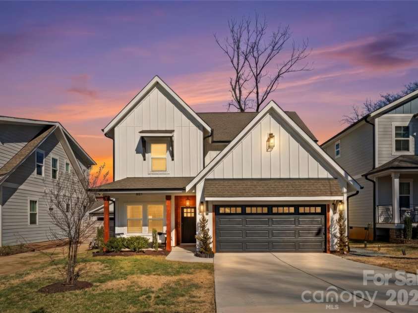 651 Tennyson Drive, Charlotte, NC 28208.  MLS# CAR4347762, YatesRealty ID 6140. 