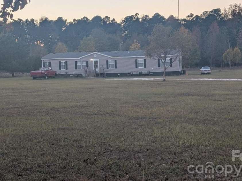 1163 Pit A Tat Road, Kershaw, SC 29067.  MLS# CAR4314214, YatesRealty ID 6141. Front
