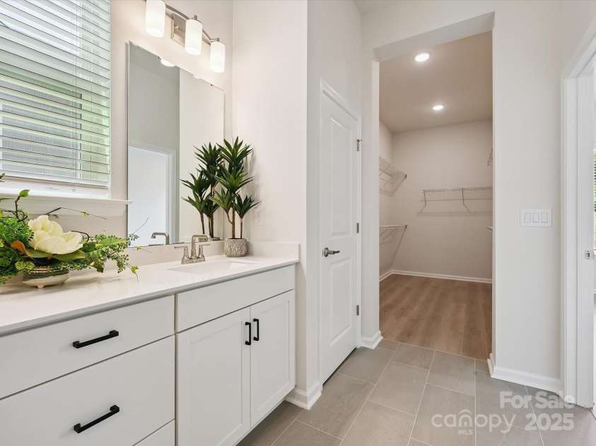 1334 Idyllic Lane, Waxhaw, NC 28173.  MLS# CAR4247949, YatesRealty ID 6141. 