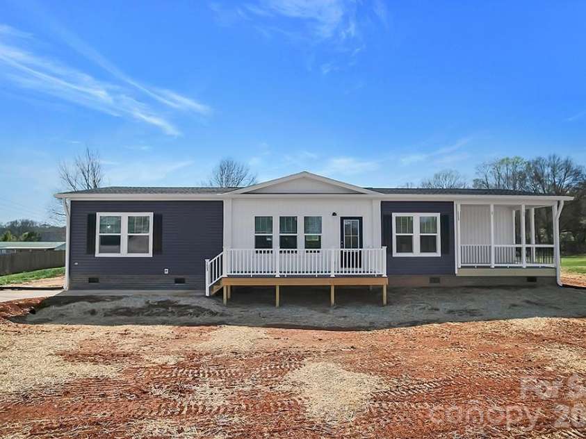 1423 Chatfield Road, Shelby, NC 28150.  MLS# CAR4360031, YatesRealty ID 6143. 