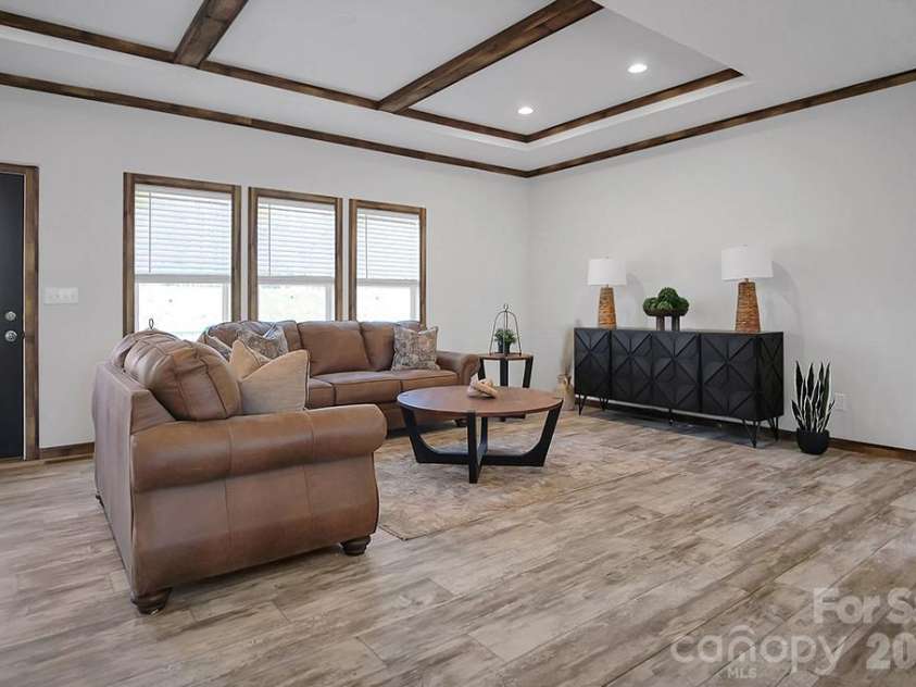 1423 Chatfield Road, Shelby, NC 28150.  MLS# CAR4360031, YatesRealty ID 6143. 