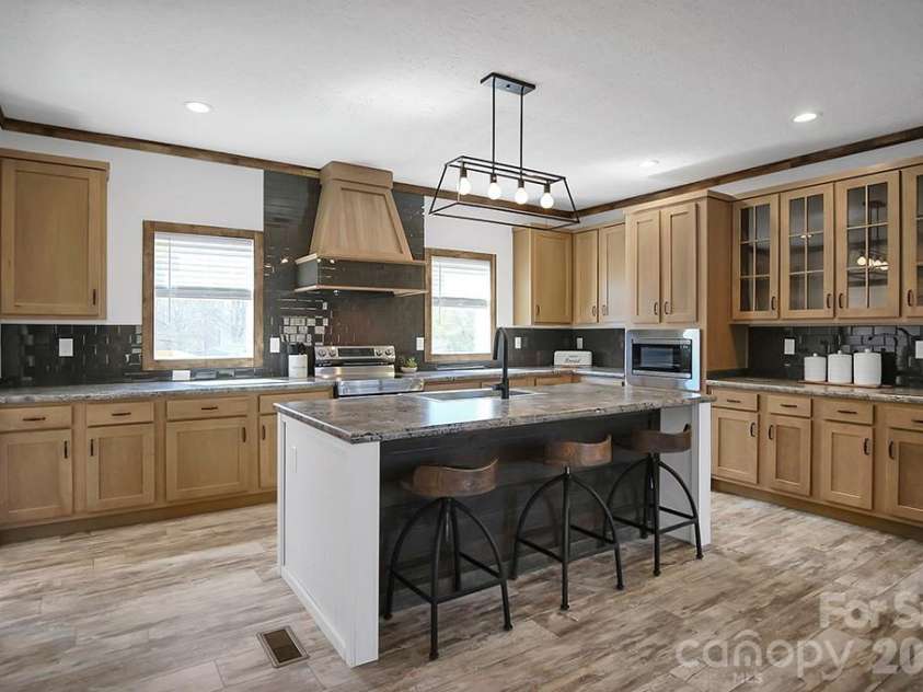 1423 Chatfield Road, Shelby, NC 28150.  MLS# CAR4360031, YatesRealty ID 6143. 