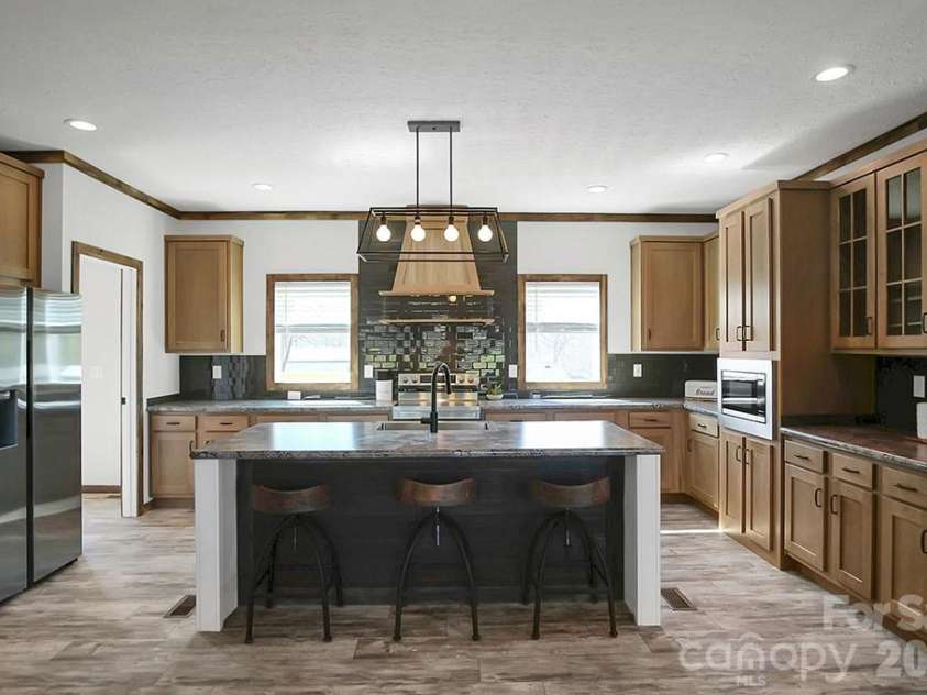 1423 Chatfield Road, Shelby, NC 28150.  MLS# CAR4360031, YatesRealty ID 6143. 