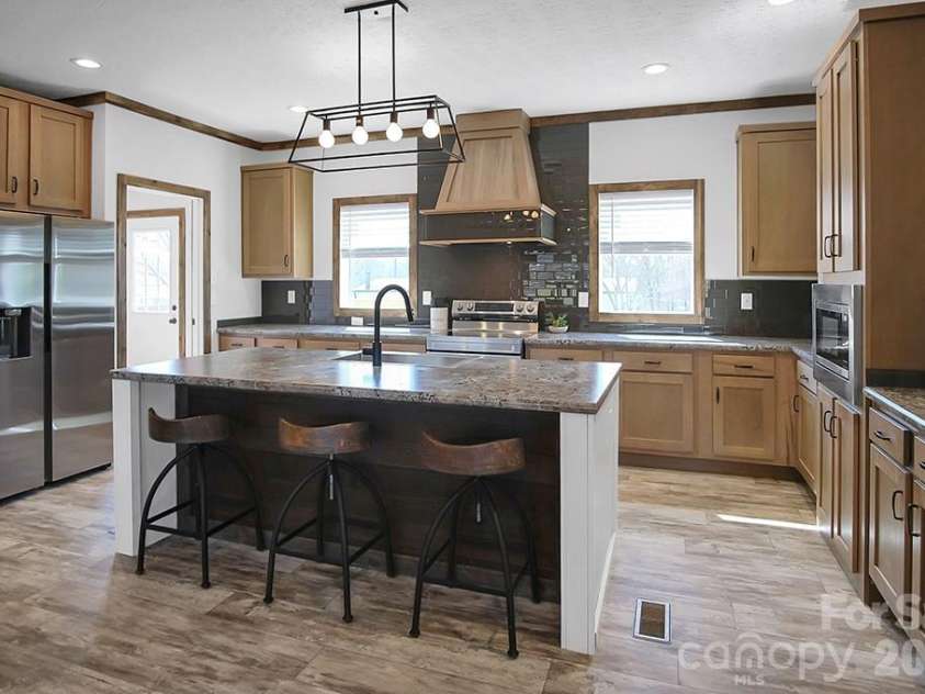1423 Chatfield Road, Shelby, NC 28150.  MLS# CAR4360031, YatesRealty ID 6143. 