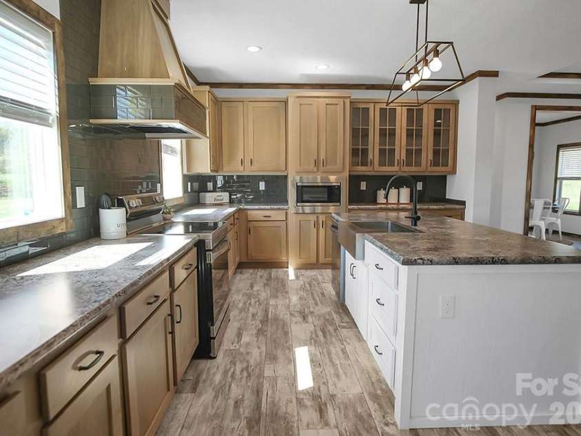 1423 Chatfield Road, Shelby, NC 28150.  MLS# CAR4360031, YatesRealty ID 6143. 