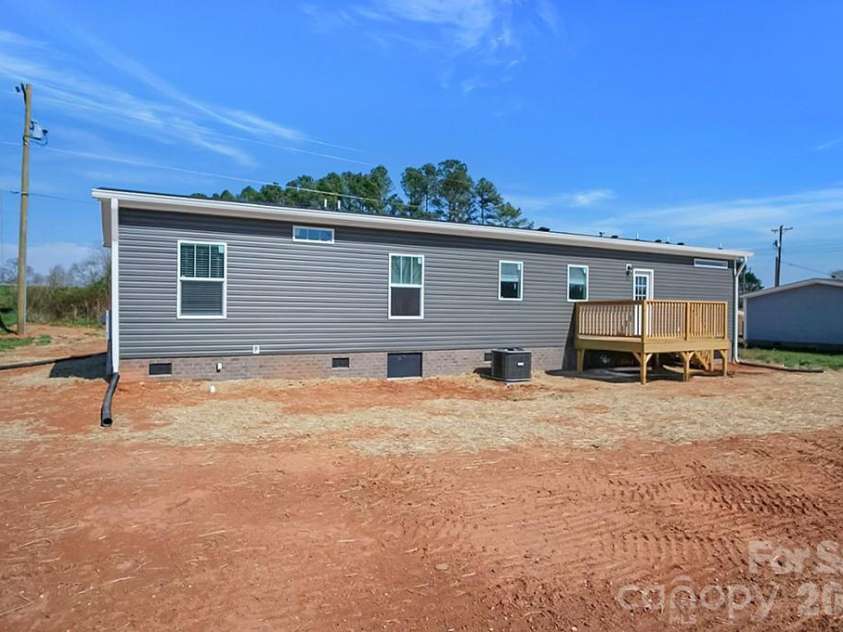 1423 Chatfield Road, Shelby, NC 28150.  MLS# CAR4360031, YatesRealty ID 6143. 