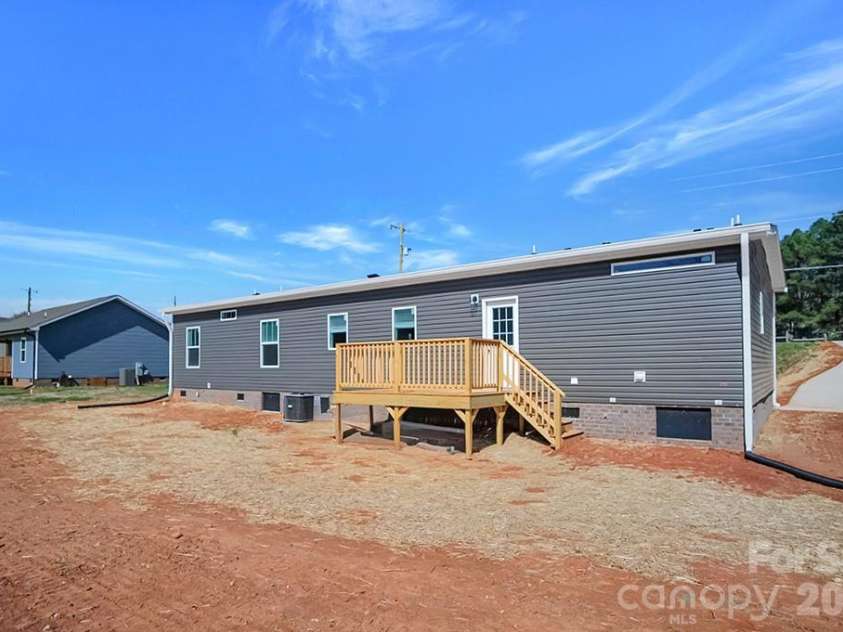 1423 Chatfield Road, Shelby, NC 28150.  MLS# CAR4360031, YatesRealty ID 6143. 
