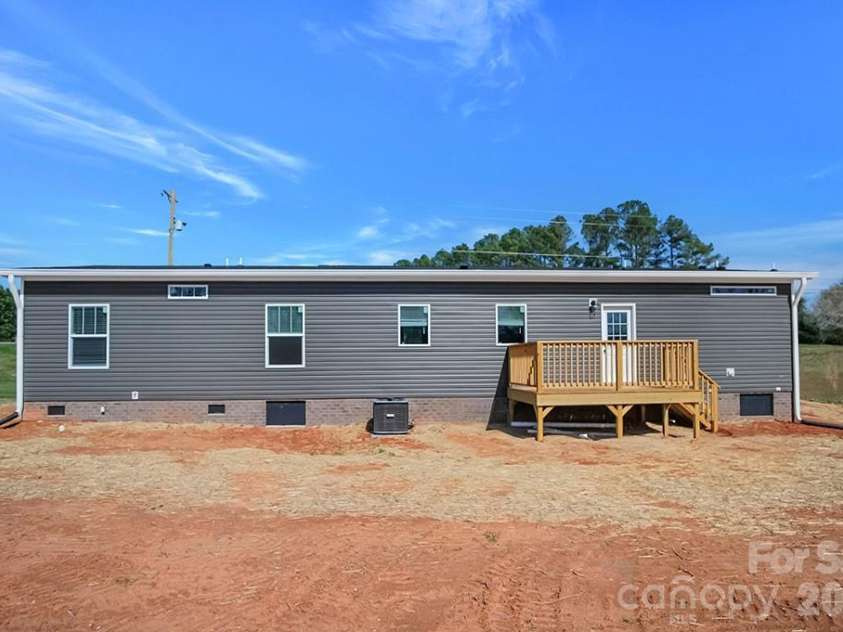 1423 Chatfield Road, Shelby, NC 28150.  MLS# CAR4360031, YatesRealty ID 6143. 