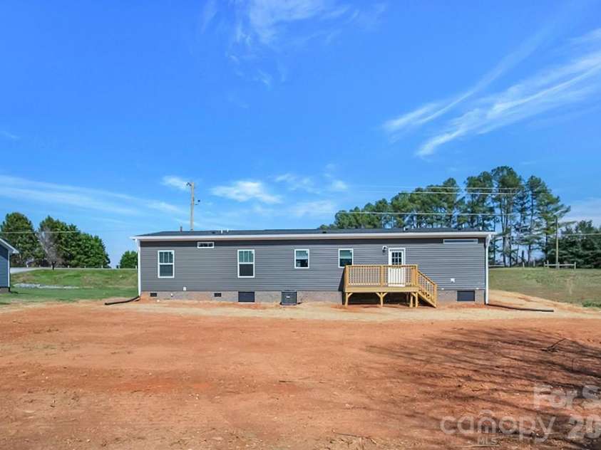 1423 Chatfield Road, Shelby, NC 28150.  MLS# CAR4360031, YatesRealty ID 6143. 