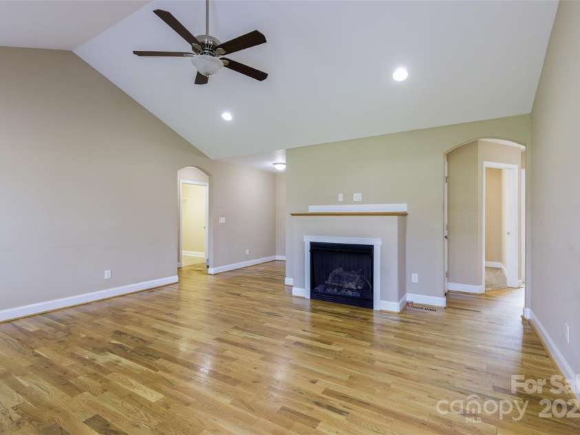 4193 He Propst Road, Maiden, NC 28650.  MLS# CAR4248027, YatesRealty ID 6143. 