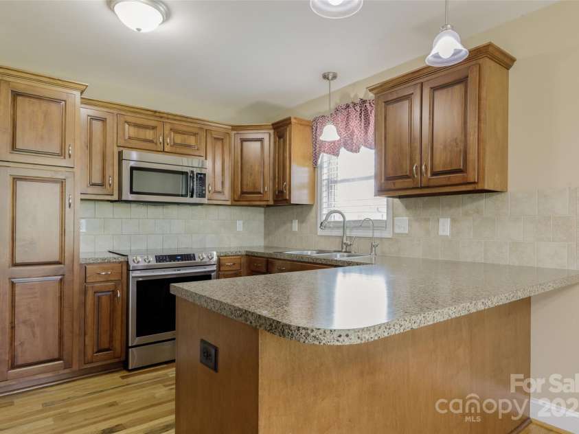 4193 He Propst Road, Maiden, NC 28650.  MLS# CAR4248027, YatesRealty ID 6143. 