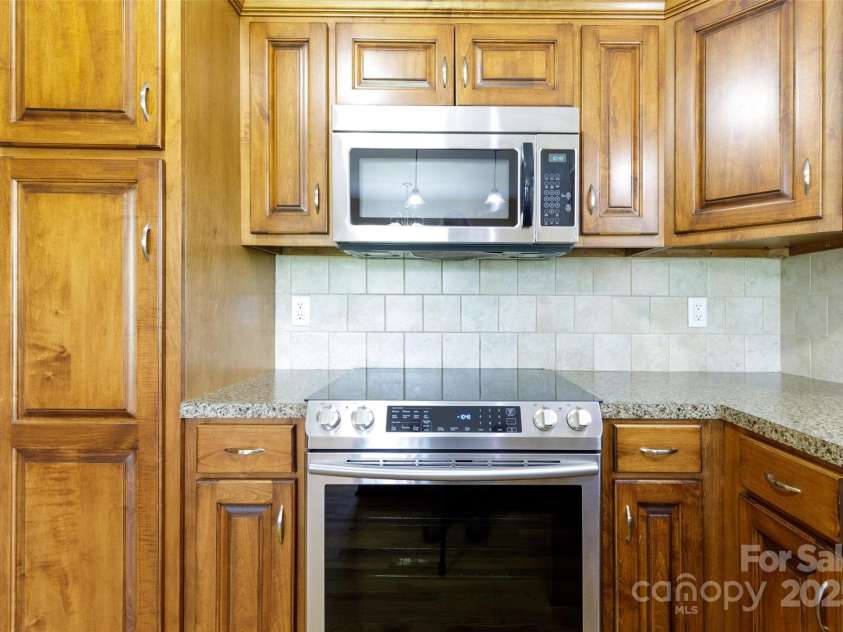 4193 He Propst Road, Maiden, NC 28650.  MLS# CAR4248027, YatesRealty ID 6143. 