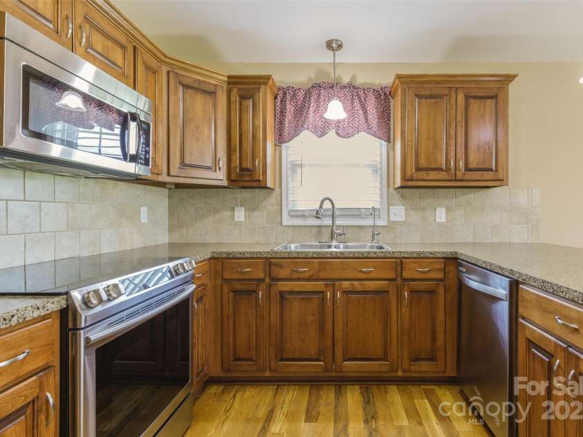 4193 He Propst Road, Maiden, NC 28650.  MLS# CAR4248027, YatesRealty ID 6143. 