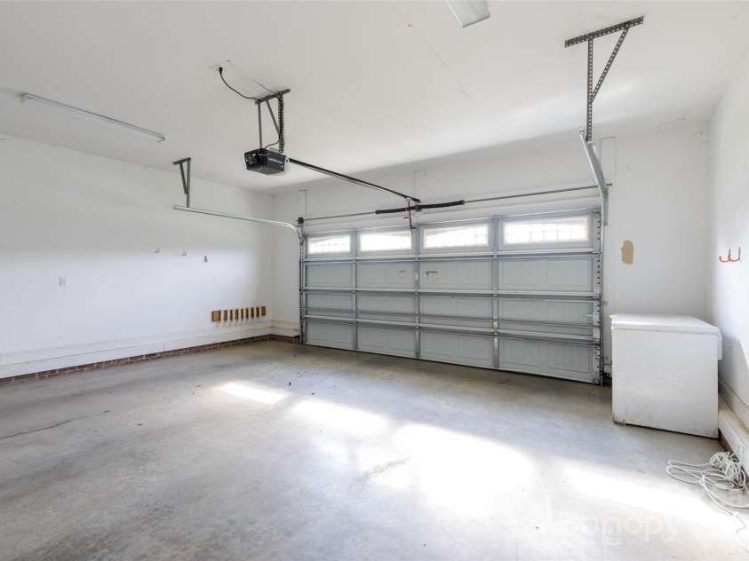 4193 He Propst Road, Maiden, NC 28650.  MLS# CAR4248027, YatesRealty ID 6143. 