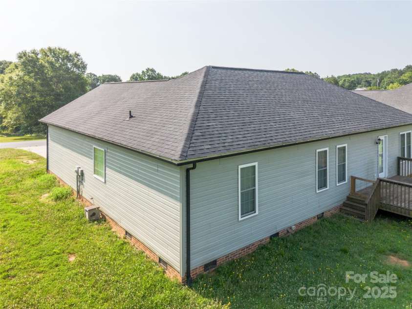 4193 He Propst Road, Maiden, NC 28650.  MLS# CAR4248027, YatesRealty ID 6143. 