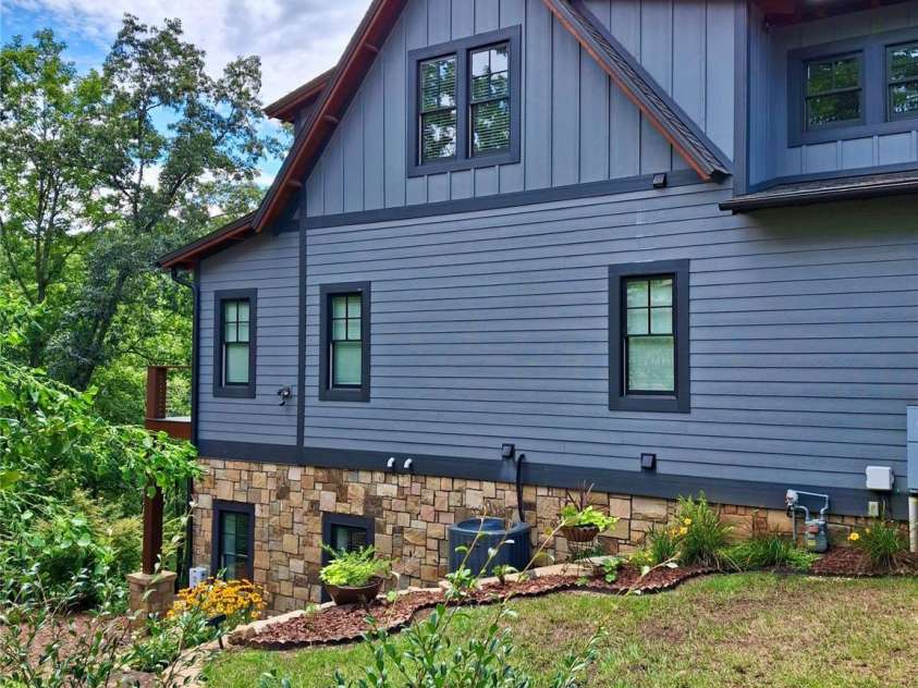 117 Amberleaf Way, Cullowhee, NC 28723.  MLS# CAR4244363, YatesRealty ID 6145. 