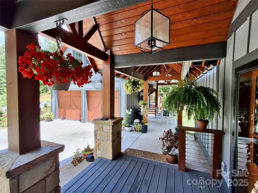 117 Amberleaf Way, Cullowhee, NC 28723.  MLS# CAR4244363, YatesRealty ID 6145. 