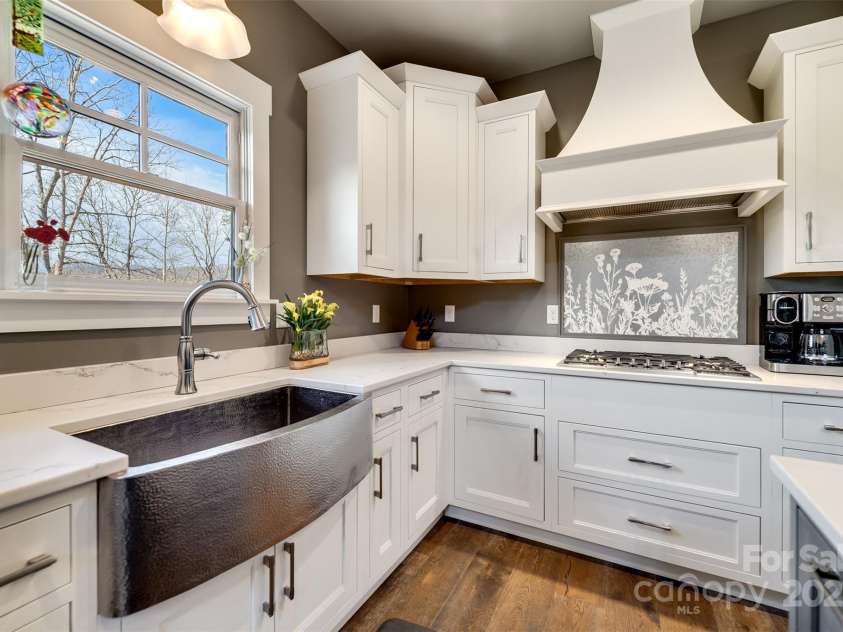 117 Amberleaf Way, Cullowhee, NC 28723.  MLS# CAR4244363, YatesRealty ID 6145. 