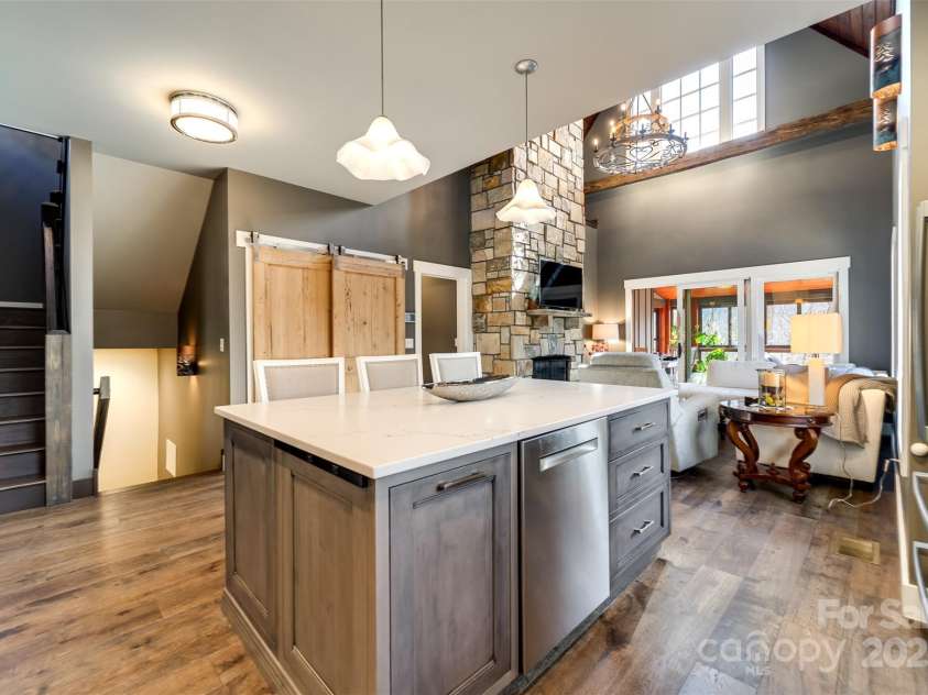 117 Amberleaf Way, Cullowhee, NC 28723.  MLS# CAR4244363, YatesRealty ID 6145. 