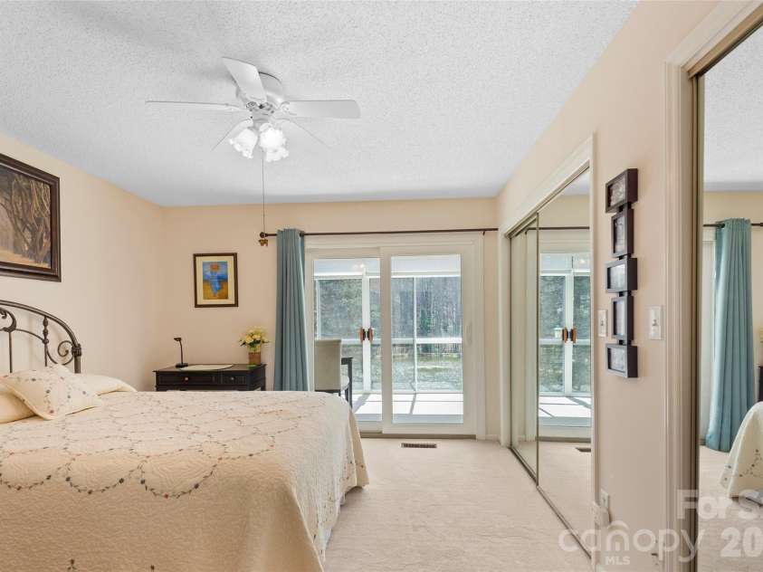 116 Lakeview Court, Brevard, NC 28712.  MLS# CAR4360444, YatesRealty ID 6146. 