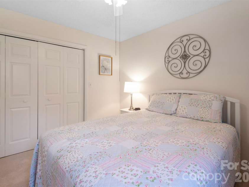 116 Lakeview Court, Brevard, NC 28712.  MLS# CAR4360444, YatesRealty ID 6146. 