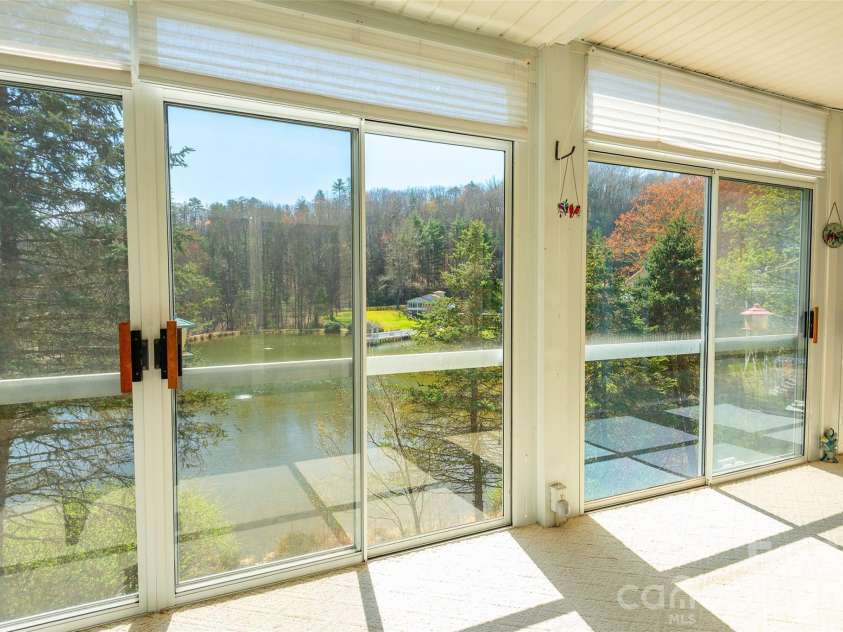 116 Lakeview Court, Brevard, NC 28712.  MLS# CAR4360444, YatesRealty ID 6146. 